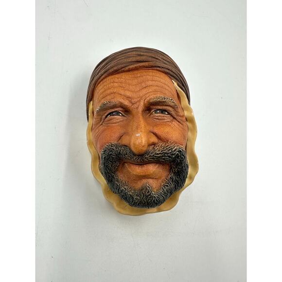 BOSSONS - PERSIAN, HAND-PAINTED CHALKWARE HEAD, MADE IN ENGLAND - Picture 1 of 3